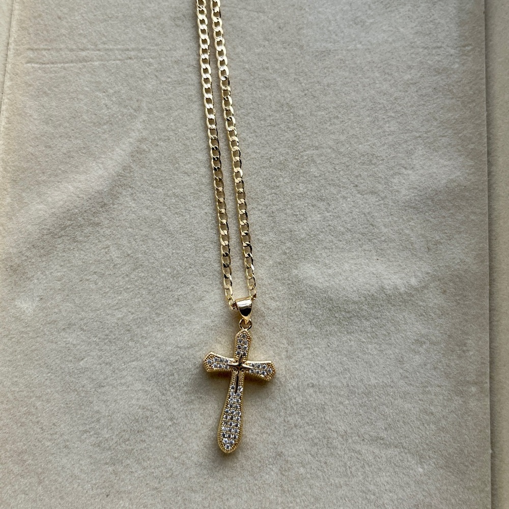 14k Gold Plated Cross Necklace Unisex - Picture 2 of 4